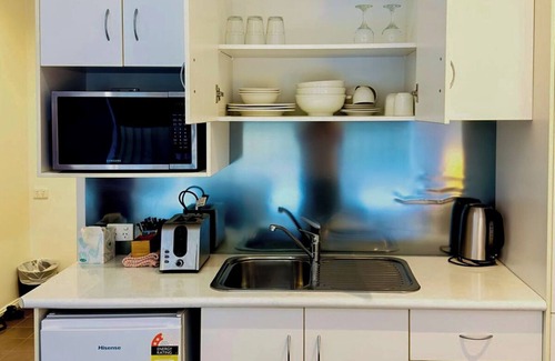 Tumut Hotel | Merivale Motel