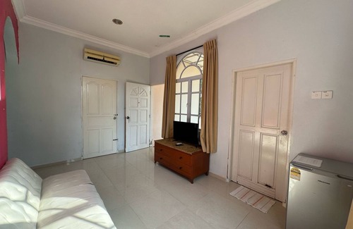 Air Papan Hotel | Mersing Beach Resort