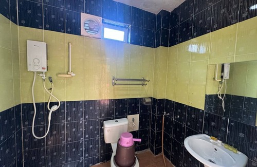 Air Papan Hotel | Mersing Beach Resort