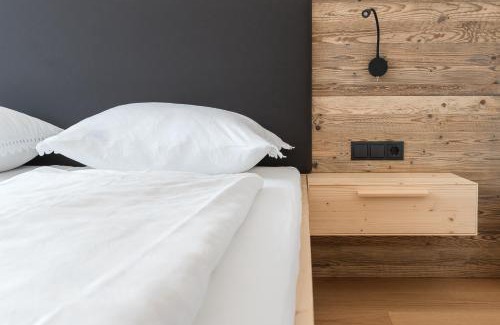 Rasa Apartamento | MESNERHOF CHALET - Ruhe, Rückzug & Südtiroler Charme mit kostenlosem Parken in der Tiefgarage