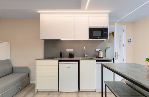 Vilassar de Mar Apartamento | Mestral - Apartahotel con Piscina