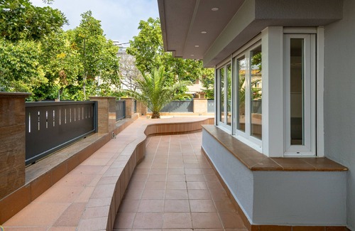 Vilassar de Mar Apartamento | Mestral - Apartahotel con Piscina