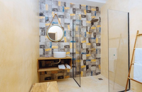 Aneho Hotel | MIADJOE BEACH RESORT