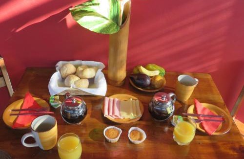 Agua Grande Cama Y Desayuno | Micaval Residential