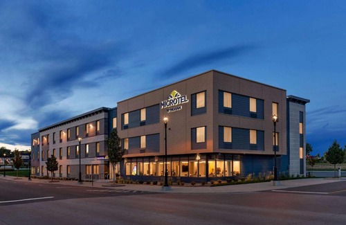 Lac-Megantic Hotel | Microtel Inn Suites by Wyndham Lac-Megantic