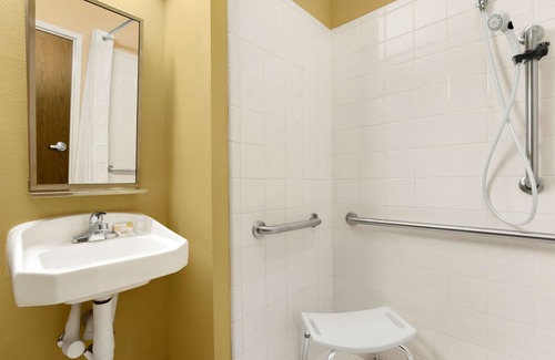 Shelbyville Hotel | Microtel Inn & Suites by Wyndham Shelbyville