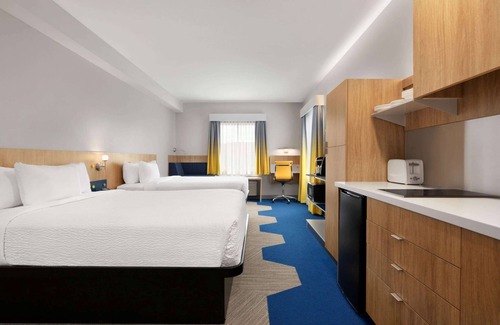 Lac-Megantic Hotel | Microtel Inn & Suites by Wyndham Lac-Megantic