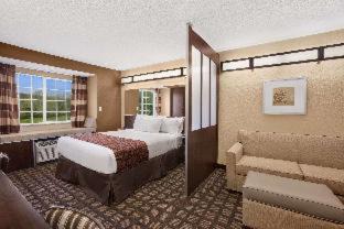 Sayre Hotel | Microtel Inn & Suites-Sayre, PA