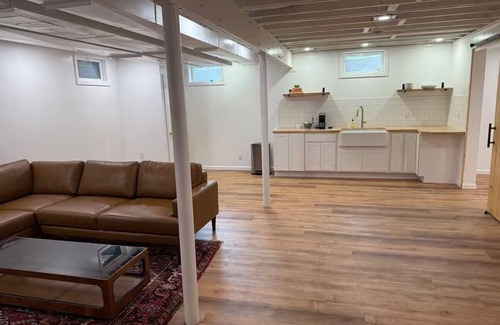 State College Casa | Mid century Mod ranch walking distance to PSU & Downtown State college