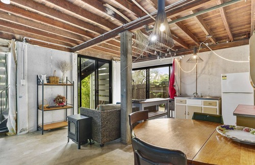 The Range Casa | Mid Century Modern 2 Home Home 2 áreas de estar completamente independientes