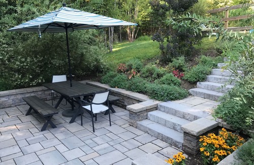 Woodstock Casa | Gema de mediados de siglo con piscina climatizada a 1 milla de la ciudad