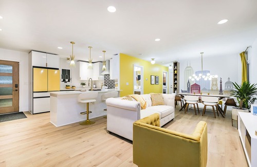 Noblesville Casa | Mid Century Modern townhome in Historical Downtown Noblesville