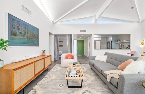 Canyon View Estates Casa | Mid-Mod Desert Escape, Iconic Canyon View Estates! Pet! 🌟Modernism Wk ‘25 🌟