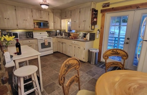 Tyrone Casa | Casa rural estilo centro de la ciudad