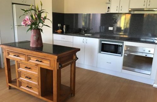 Collingwood Park Villa | Middleton Bay Retreat