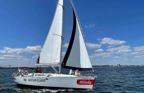 Arsa Alquiler De Eote | Milady Yachting