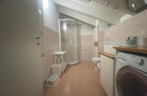 Caronno Pertusella Apartamento | Milano-Como Elegant with AC e WIFI front station