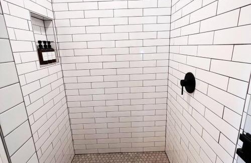 Jefferson Casa | Mill House in Beautiful Downtown Jefferson