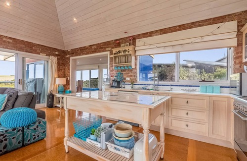 Smiths Beach Casa | 7 Mills Crt, Playa Smiths