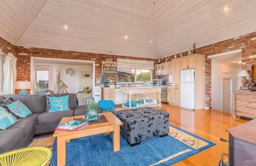 Smiths Beach Casa | 7 Mills Crt, Playa Smiths