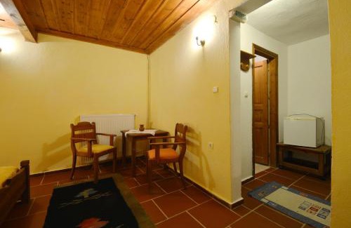 Laimos Casa | MILOS Guesthouse - Prespa