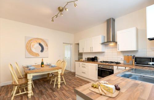 Framwellgate Moor Apartamento | Miners cottage DH1 Bungalow Free Parking Longstay
