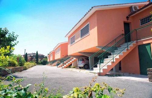 Zona LI La Storta Casa | Minimal modern bungalow with wifi free park