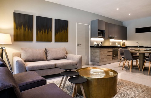 Greater Johannesburg Metropolitan Area Hotel | Mint Hotel Sandhurst