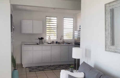 Mata de Platano Apartamento | Miradas Del Mar Cozy apartment with ocean view, 5 minutes to beaches