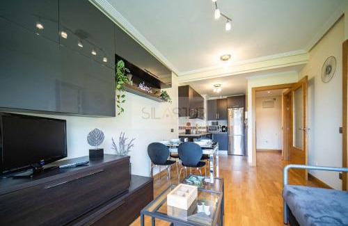 Las Campas y San Claudio Apartamento | Mirador al Naranco By Silastur