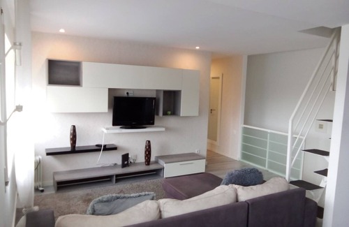 Gulpilhares Villa | Miramar on Beach View Villa