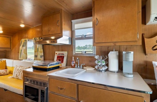 Willow City Casa | Miss Abby - Glamping, Pool & Fireplace