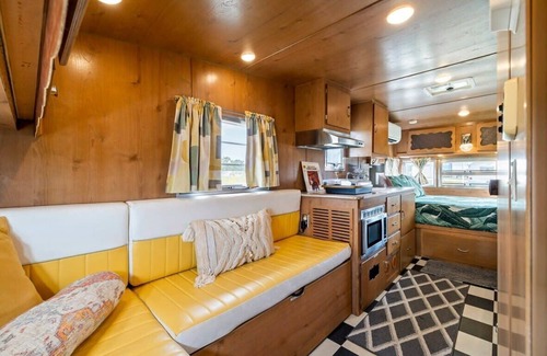 Willow City Casa | Miss Abby - Glamping, Pool & Fireplace