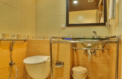 Moolakadai Hotel | Misty Mountain Resort