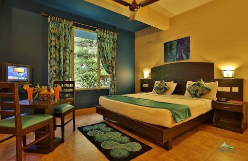 Moolakadai Hotel | Misty Mountain Resort