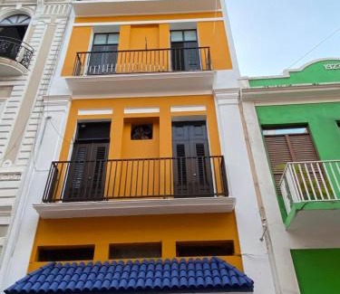 San Francisco Apartamento | Modern 2 Apartments 3-Bedroom - 10 Guests in historic Old San Juan