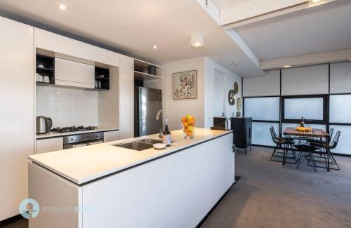 Kingston Apartamento | Modern 2 Bdrm Apt with Water Views 2x Car Spots