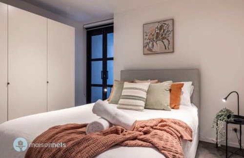 Kingston Apartamento | Modern 2 Bdrm Apt with Water Views 2x Car Spots