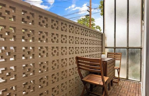 Lamanda Park Apartamento | Modern 2 Bedroom Apt.