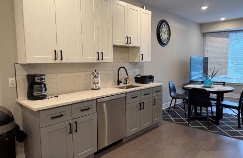 North Philadelphia West Apartamento | Modern 2BR 2BA Apartment with rooftop in Brewerytown