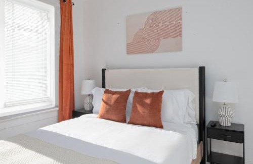 West New York Apartamento | Modern 2BR Comfort for 5 People - 20 Mins to NYC