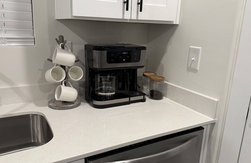 Hickory Apartamento | Modern 3-Bedroom Apartment In Hickory, Close to Everything!