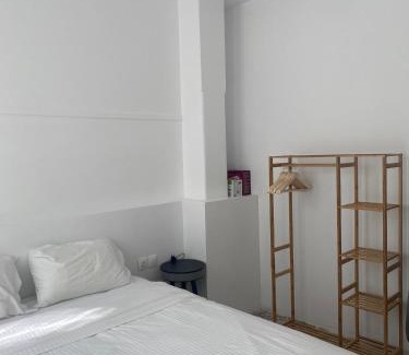 Dafni Apartamento | Modern 3BR Maisonette with garden 10 min from Acropolis