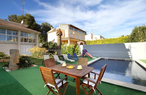 Alcanada Villa | Modern Alcanada
