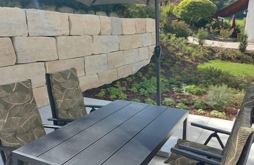 Weissenburg in Bayern Apartamento | Modern apartment (75sqm) with balcony and terrace in idyllic surroundings