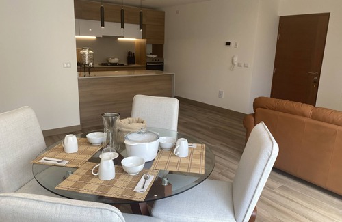 Leuro Apartamento | Modern apartment as five-star hotel in Miraflores