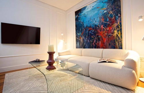 San Bartolome Apartamento | Modern Apartment in Seville. Corral del Rey II