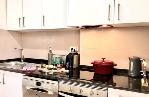 Torres Vedras Apartamento | Apartamento moderno en el centro de Torres Vedras, a 30 minutos de Lisboa