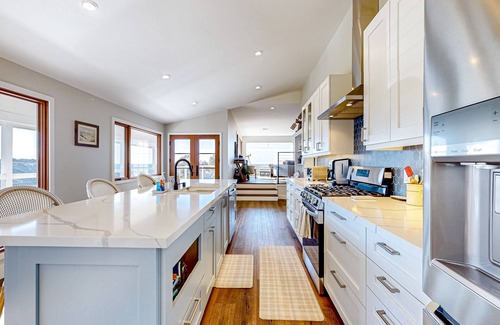 Elk Casa | Modern beach home with panoramic views & updated interior - great location