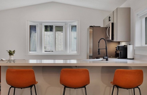 Dunsmuir Cabina | Modern Cabin (Sequoia)